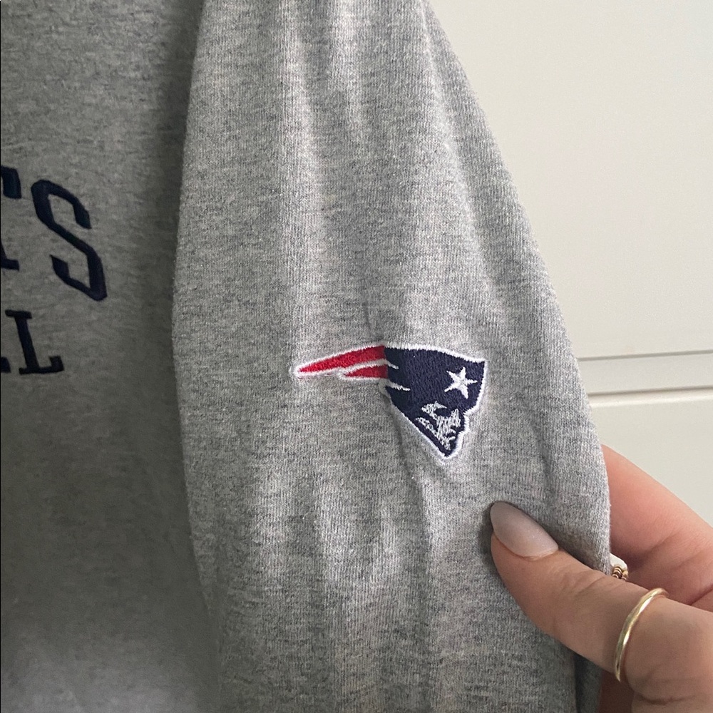 Vintage Gray Patriots Football Long Sleeve Shirt - Picture 2 of 3
